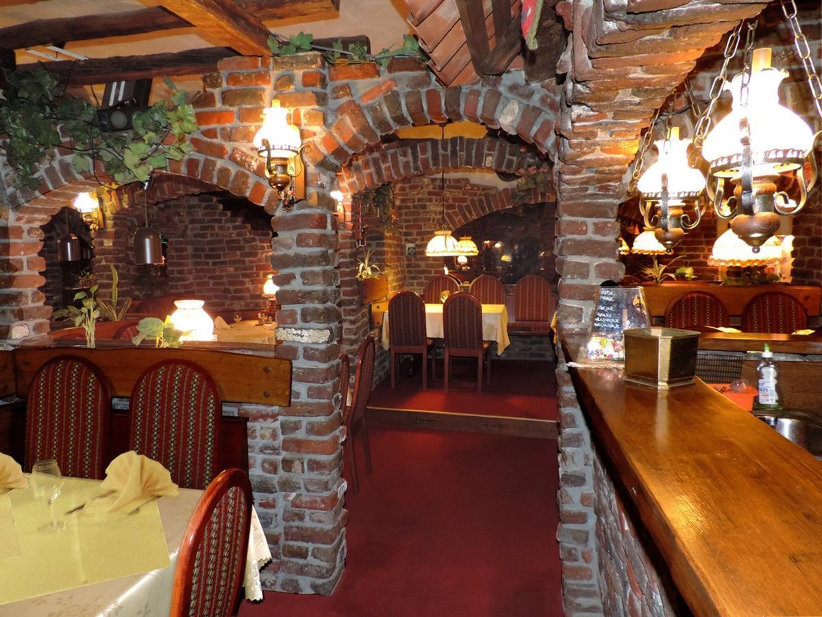 Hotel Restaurant Cristal فينتزنهايم المظهر الخارجي الصورة